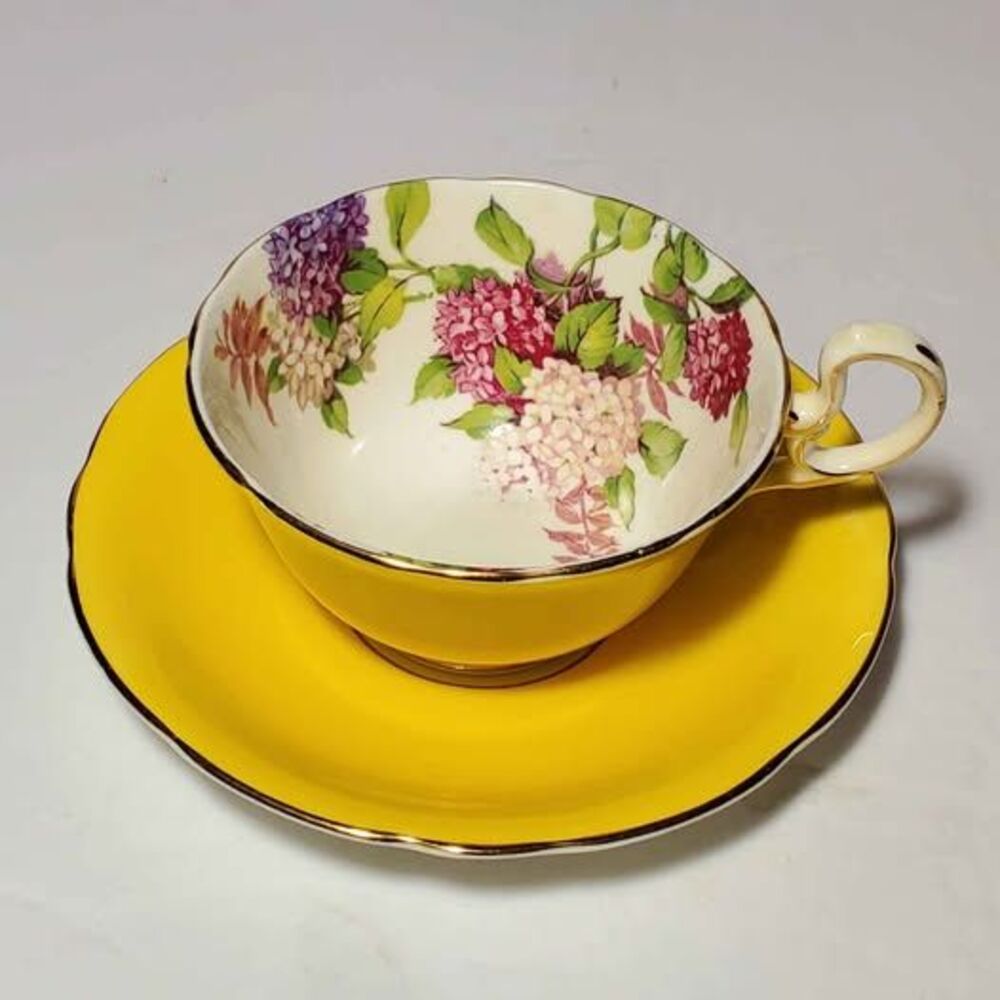 Aynsley Teacup and Saucer Hydrangea Pink Purple White Vintage